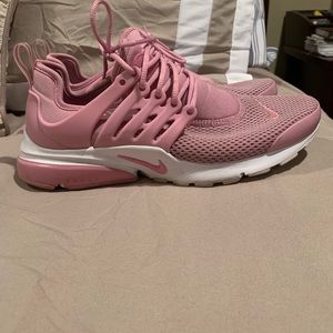 Nike Shoes - ****SOLD***Women’s presto running shoes. Nike Shoes - ****SOLD***Women’s presto running shoes.
